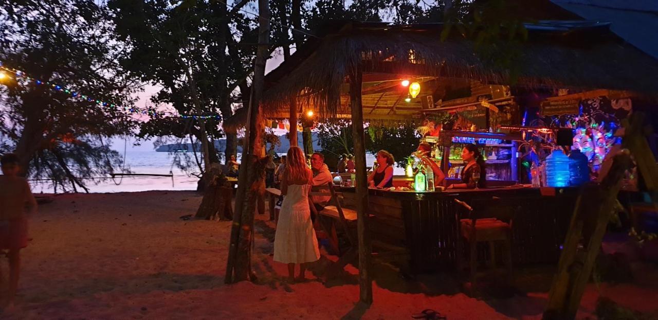 Hotel Crusoe Koh Takiev Island Koh Ta Kiev Exterior foto